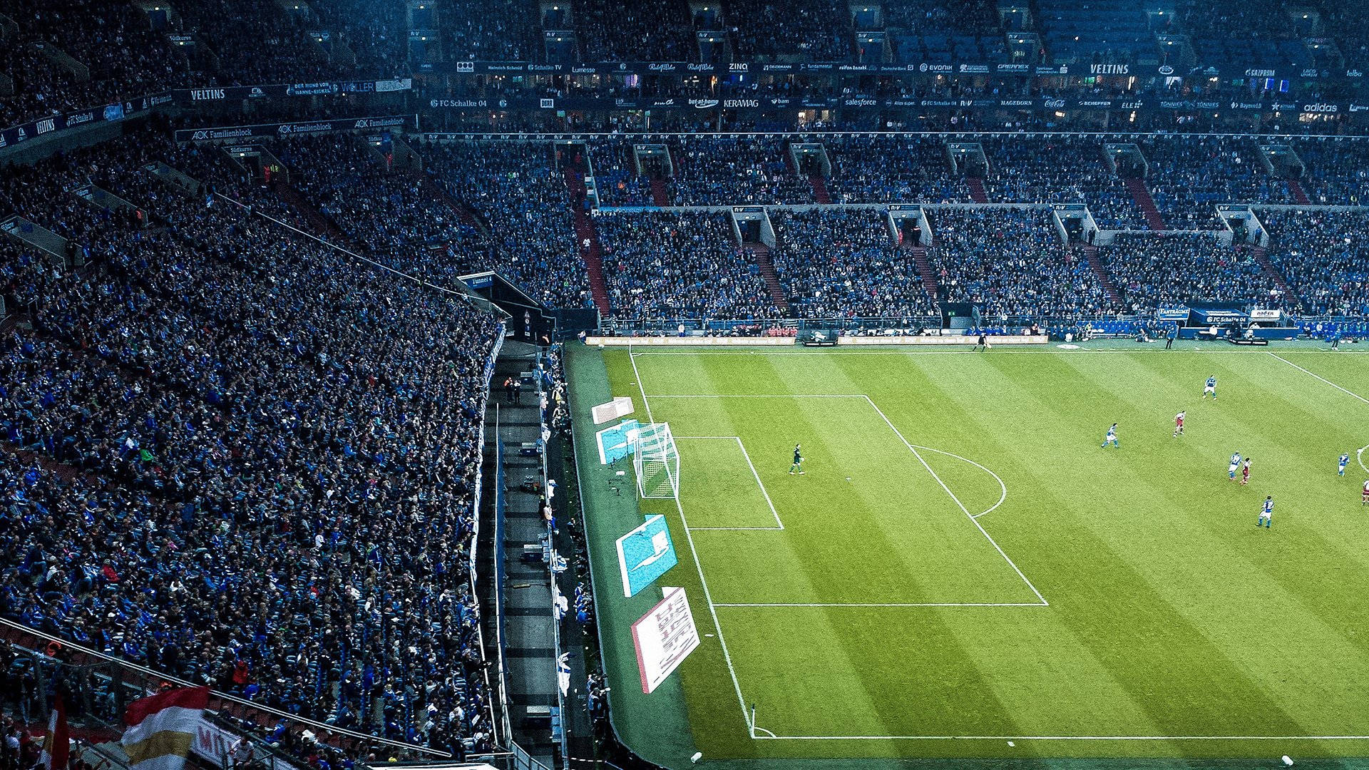 世界杯:多支队伍采用合影“环抱圈”庆祝晋级 成队内传统仪式